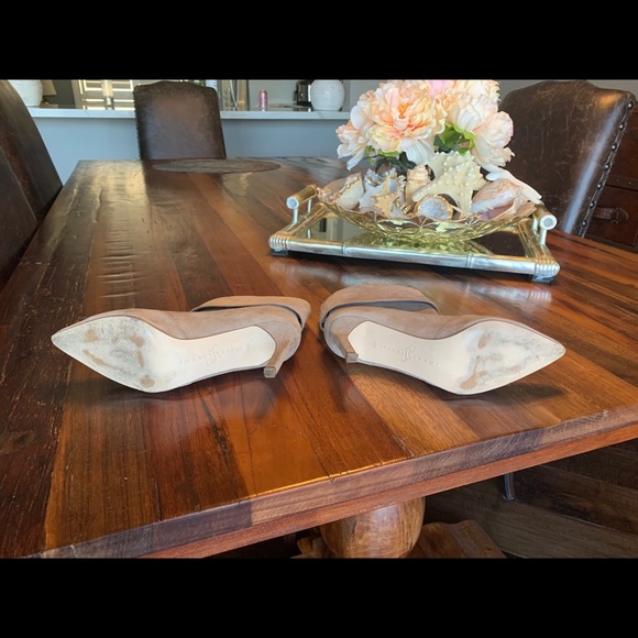 Ivanka Trump Beige suede ankle booties - Picture 6 of 8